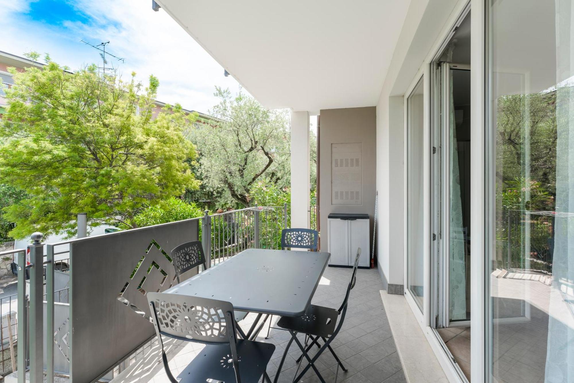 Matteotti Apartments Desenzano del Garda Exterior photo