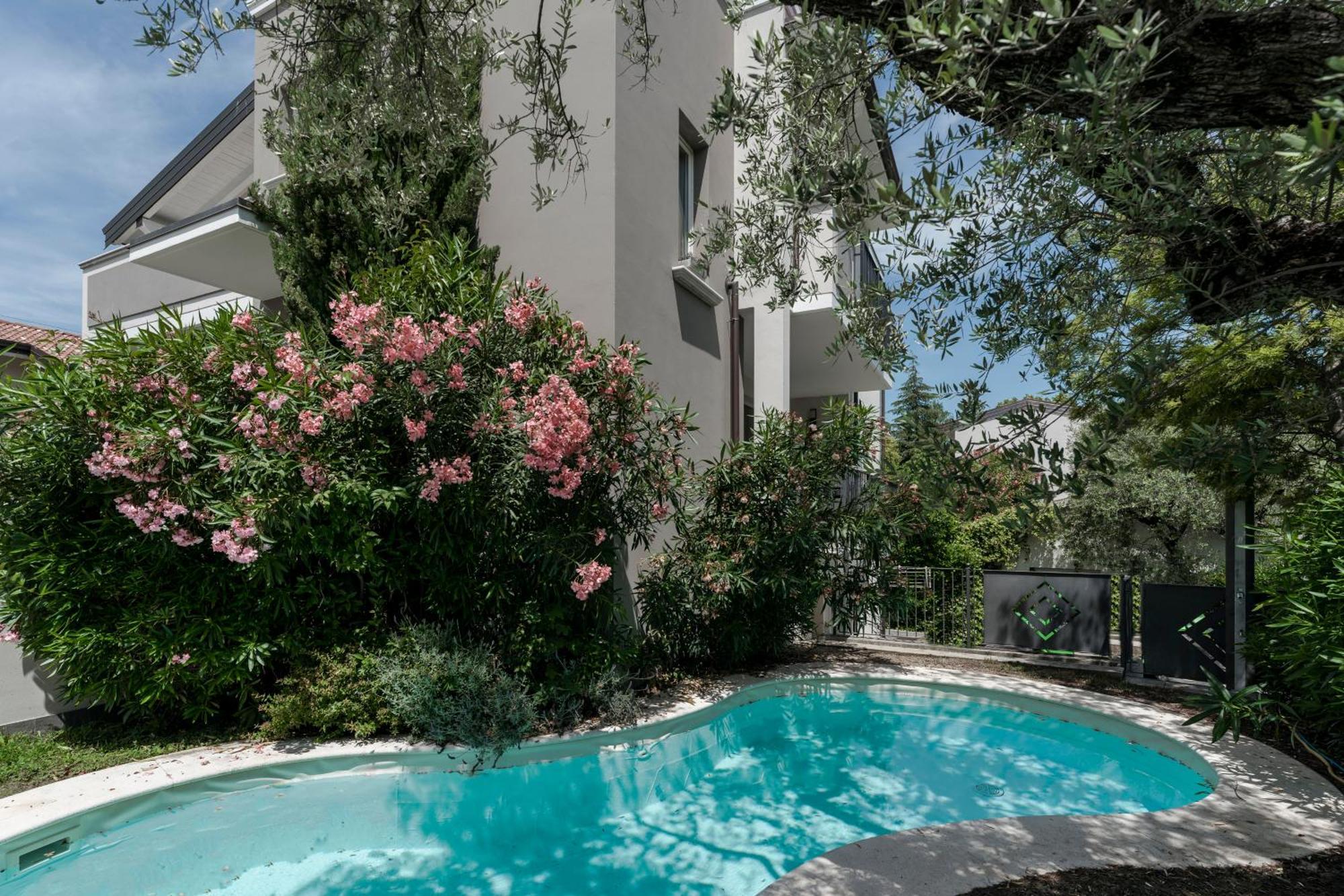 Matteotti Apartments Desenzano del Garda Exterior photo